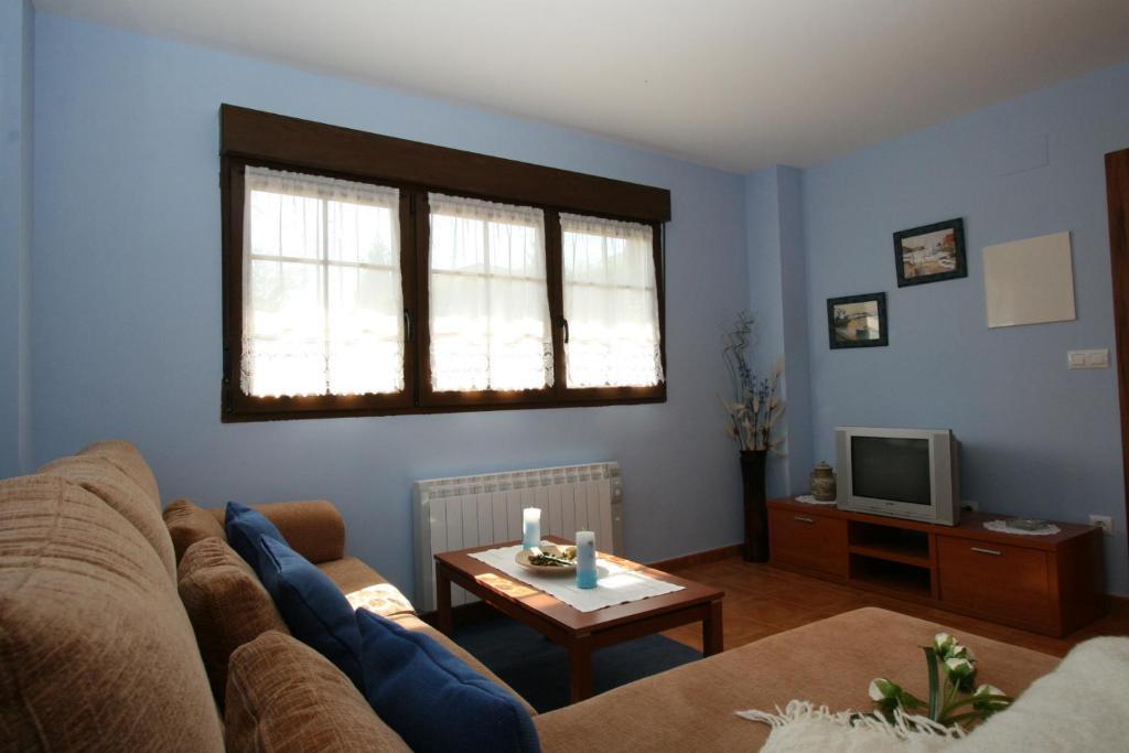Apartamentos Toraya Hoz de Anero Chambre photo