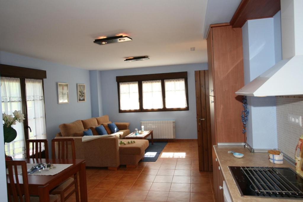 Apartamentos Toraya Hoz de Anero Chambre photo